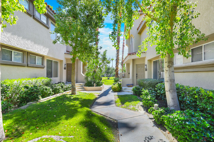 Property Photo:  55566 Southern Hills  CA 92253 