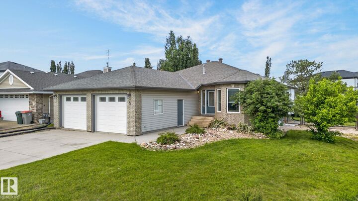 Property Photo:  86 Heritage Crescent  AB T7Z 2M6 