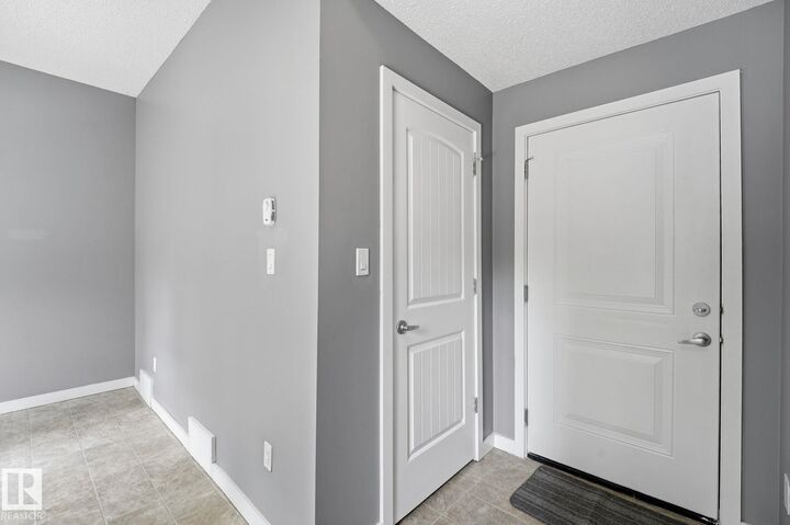 Property Photo: 655 Watt Boulevard SW 23 AB T6X 0Y2