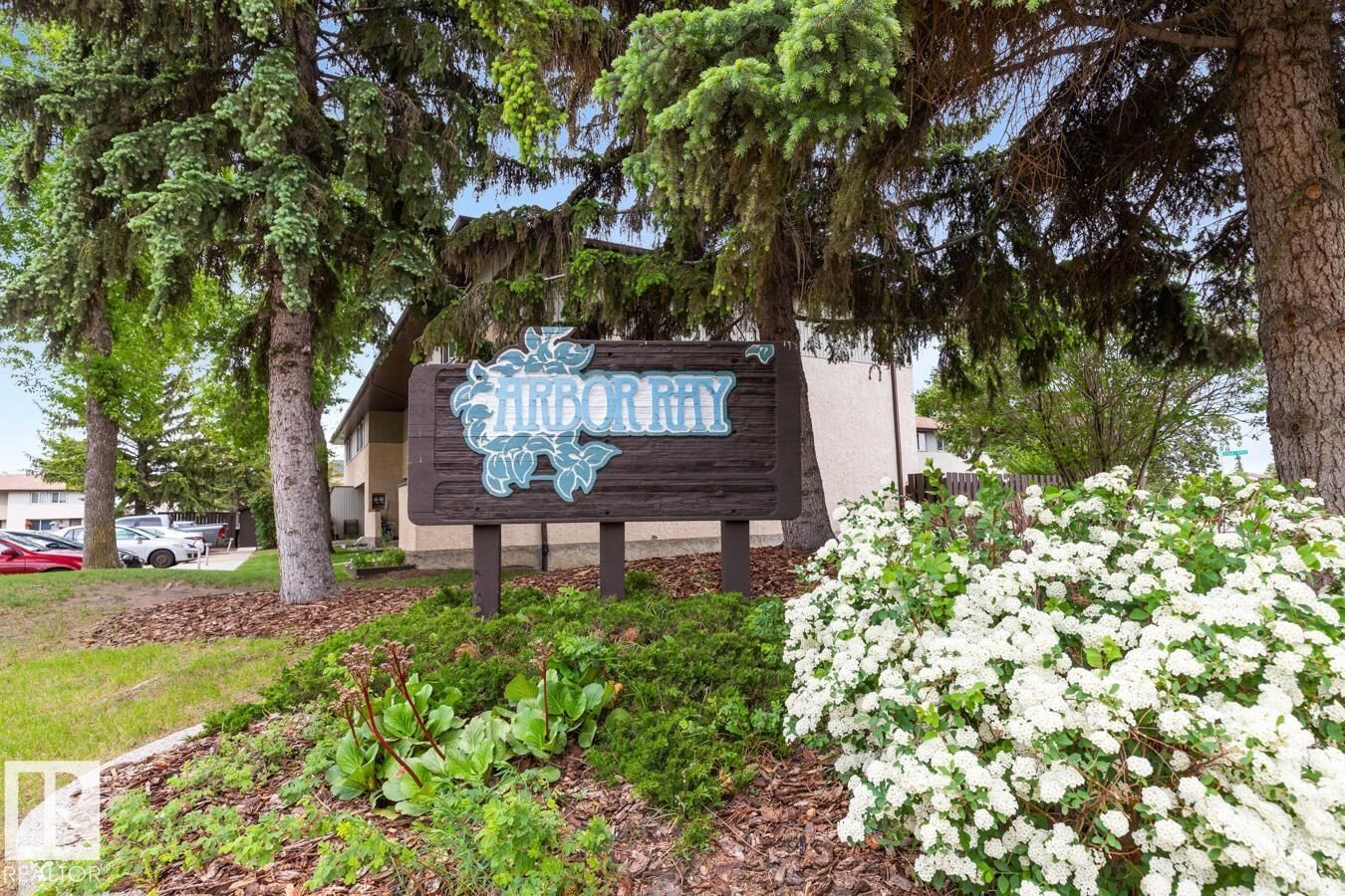 Property Photo:  3159 138 Avenue NW  AB T5Y 1R1 