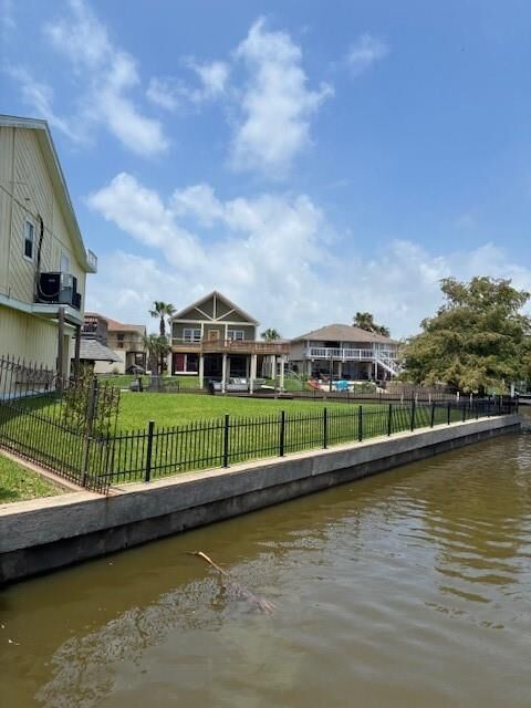 Property Photo:  1 N Pelican Street  TX 77568 