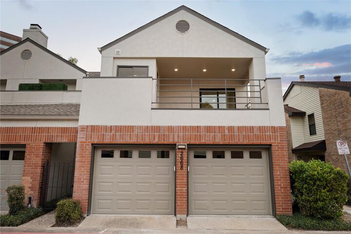 Property Photo:  2668 Bering Drive 2668  TX 77057 