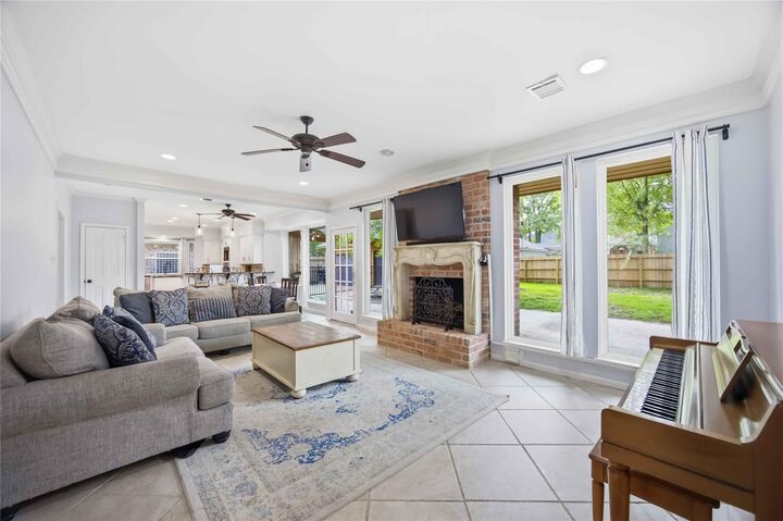 Property Photo: 2907 Forest Garden Drive TX 77345