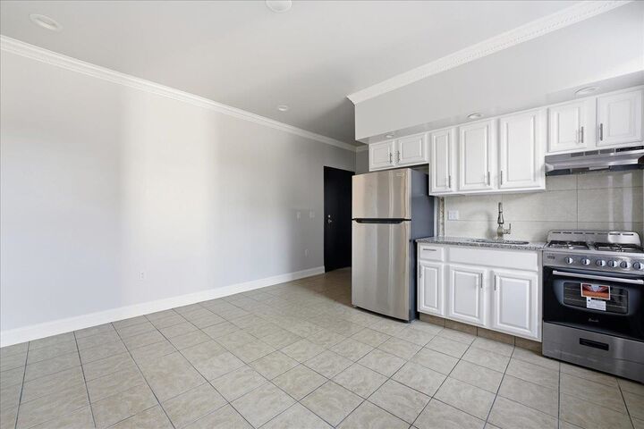 Property Photo: 3-5 Potter Pl 5B NJ 07086