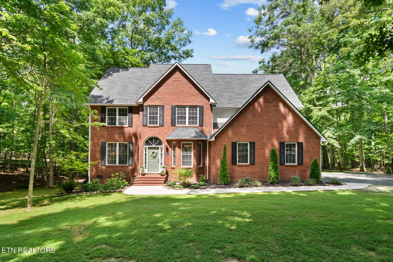 Property Photo:  1001 Forest  TN 38555 