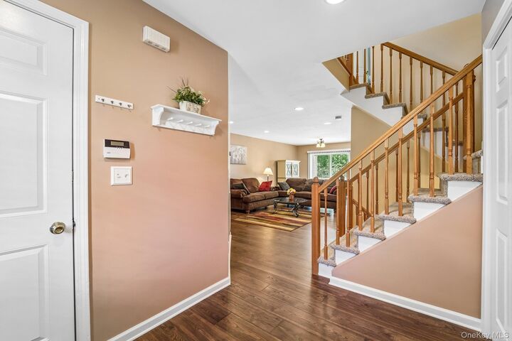Property Photo:  186 Sara Lane  NY 12550 