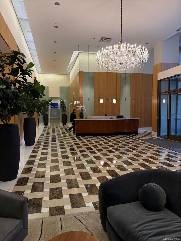 Property Photo:  175 Huguenot Street 2205  NY 10801 