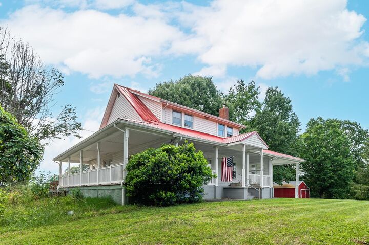Property Photo: 1560 Quarles Road VA 24174