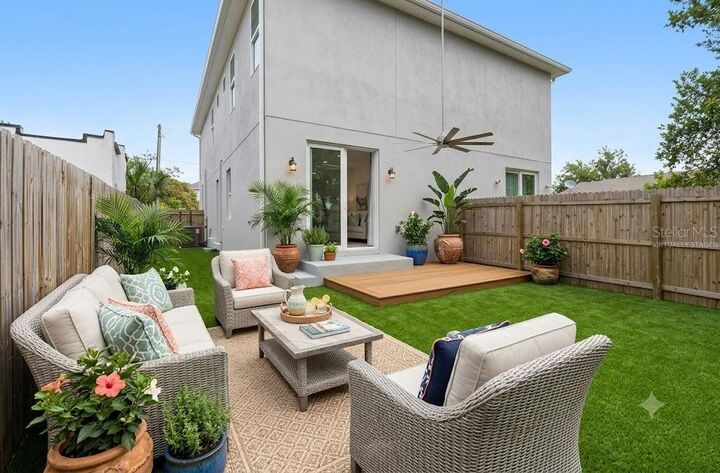 Property Photo:  2613 E 23rd Avenue 1/2  FL 33605 
