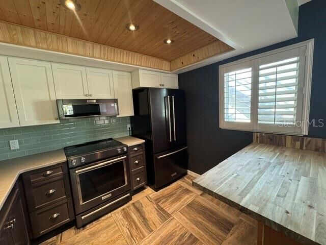 Property Photo: 300 Base Avenue E 111 FL 34285