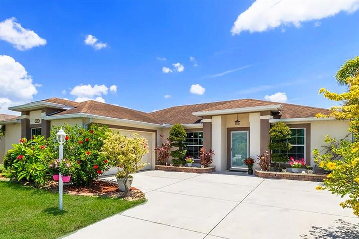 Property Photo:  3215 55th Street E  FL 34221 
