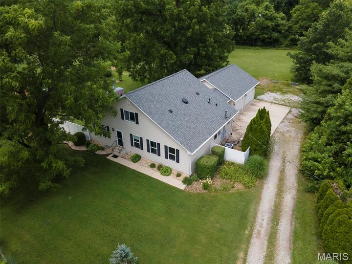 Property Photo:  5906 Galli Lane  IL 62234 