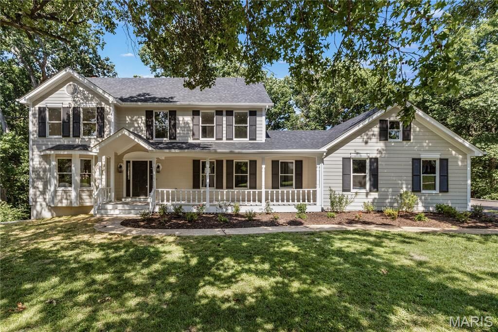 Property Photo:  6 Wheatley Court  MO 63005 