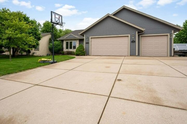 Property Photo: 203 Jenna Ct WI 53098
