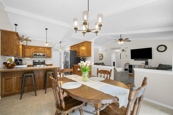Property Photo: 2607 Lancaster Dr WI 53188