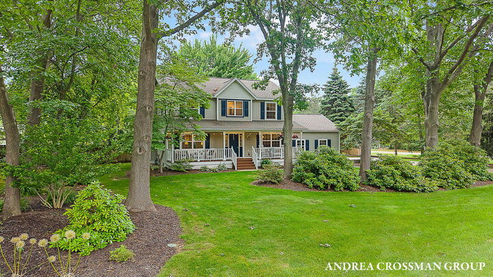Property Photo: 15213 Meadowwood Drive MI 49417