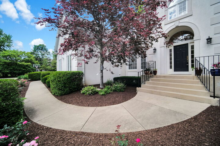 Property Photo: 36W244 Fieldcrest Drive IL 60175