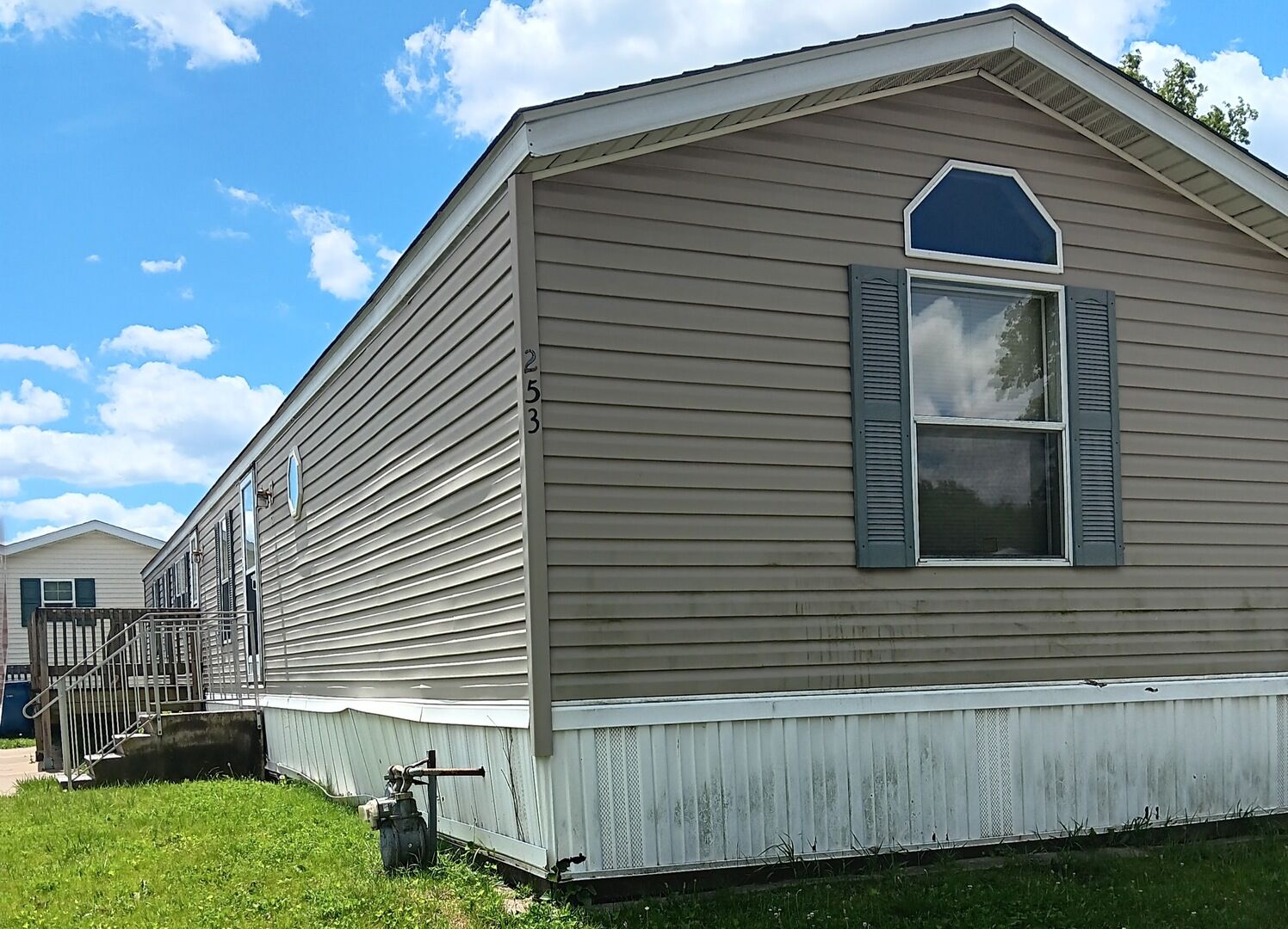 Property Photo: 253 Park Lane IL 60411