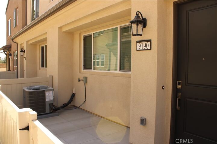 Property Photo:  9190 Connolly Way  CA 92503 