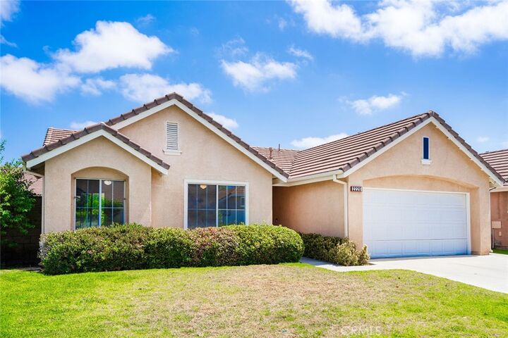 Property Photo:  2220 Glenwood Ave  CA 92545 