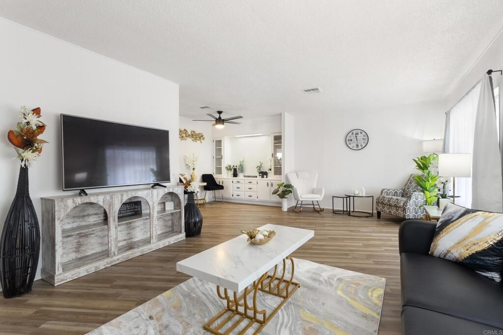 Property Photo: 155 Las Flores Drive 25 CA 92069