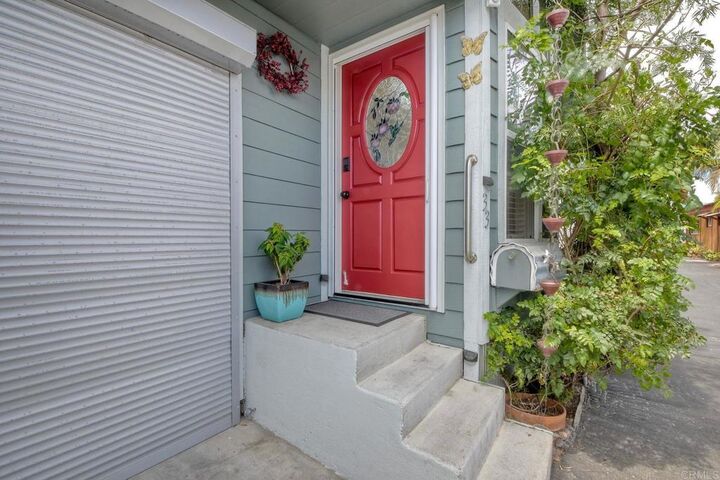 Property Photo:  123 Jasper Street 33  CA 92024 