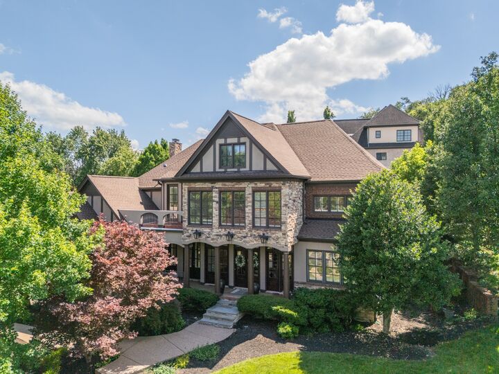 Property Photo:  22 Missionary Dr  TN 37027 