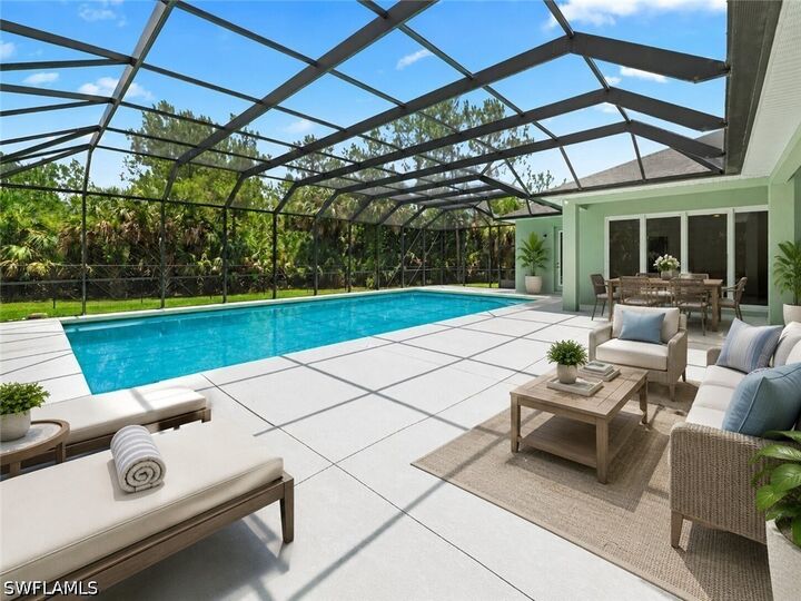 Property Photo: 410 17th Street SW FL 34117