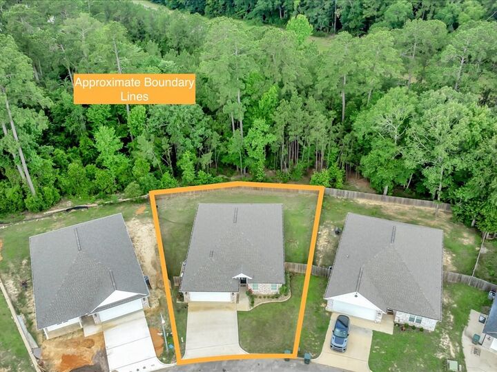 Property Photo: 829 Village Gate Circle TX 75961