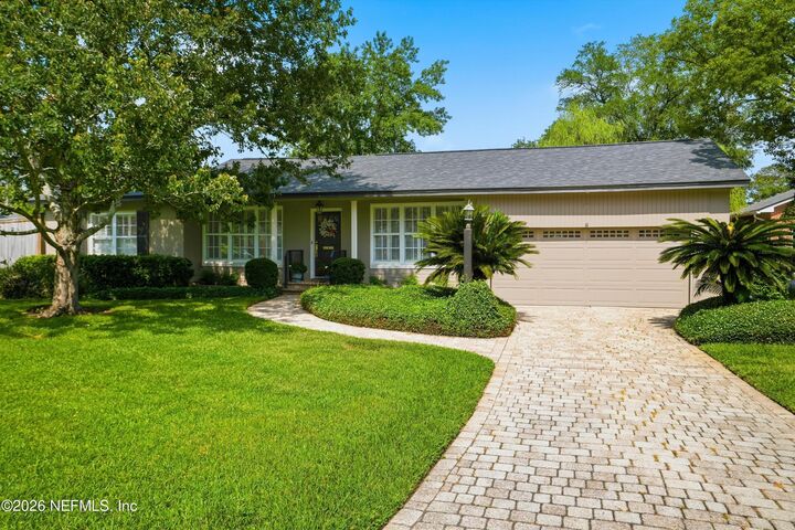 Property Photo: 5125 Arapahoe Avenue FL 32210