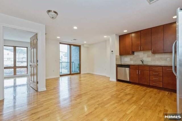 Property Photo:  17 Meadow Road 306  NJ 07070 
