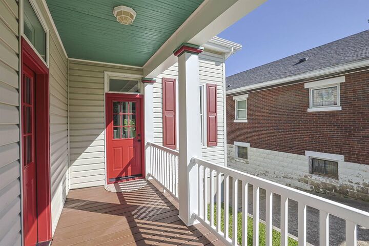 Property Photo: 124 W Walnut Street KY 41071