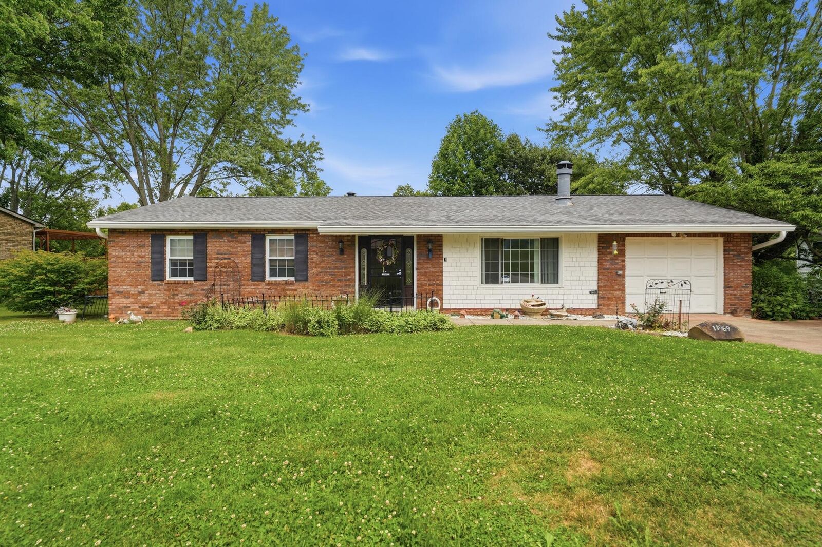 Property Photo: 11969 Catalina Drive KY 41051