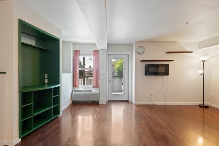 Property Photo:  801 N Orange Street 101  MT 59802 