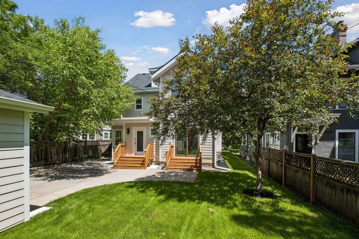 Property Photo: 1816 Humboldt Avenue S MN 55403