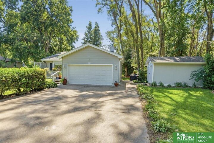 Property Photo: 5511 &Amp 5507 N 83rd Street NE 68122