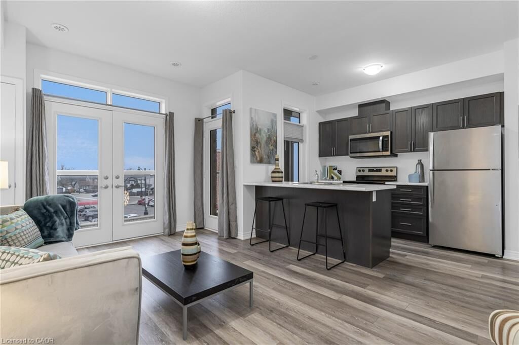 Property Photo:  5012 Serena Drive 5  ON L3J 0T2 