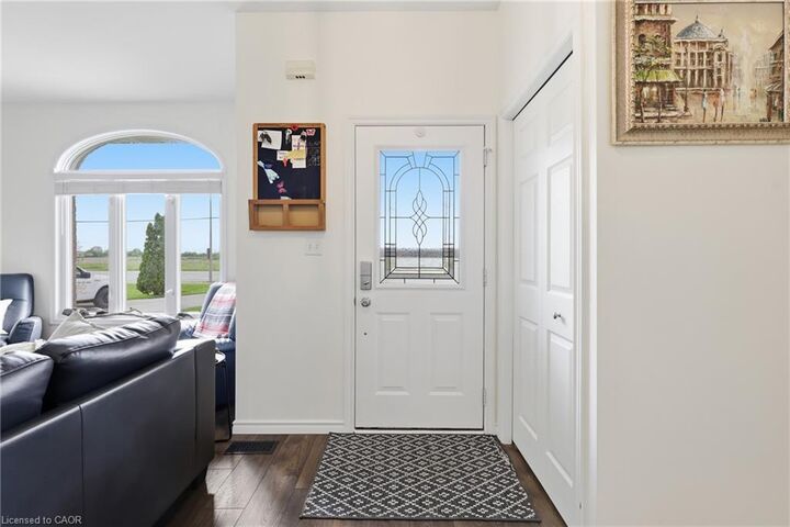 Property Photo:  172 B King Street E  ON N0A 1H0 