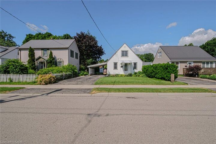 Property Photo:  124 Orchard Avenue  ON N3Y 3H3 