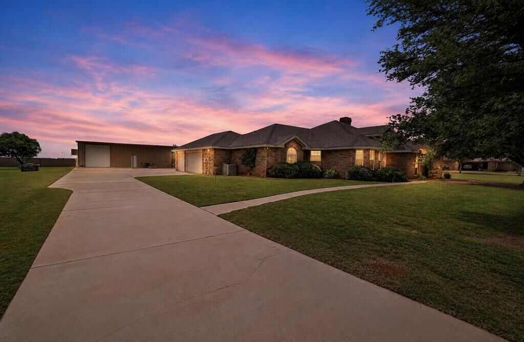 Property Photo:  2302 S County Rd 1128S  TX 79706 
