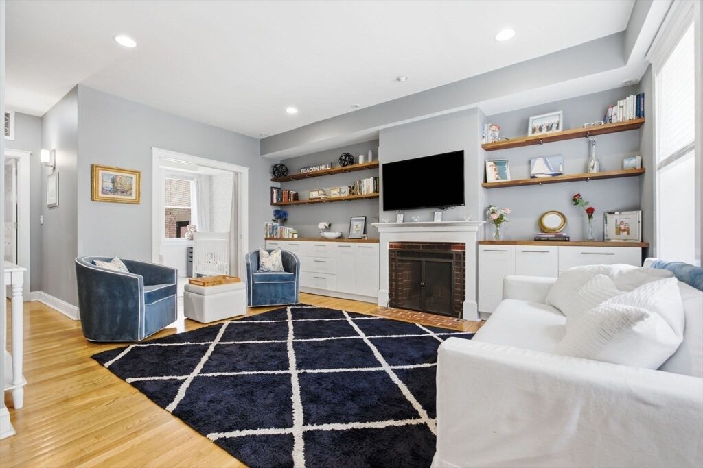 Property Photo: 35 Winthrop Street 1 MA 02129