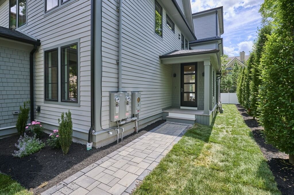 Property Photo: 123 Fuller B MA 02446