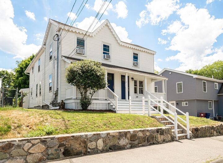 Property Photo:  7 Park St  MA 02176 