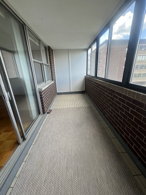 Property Photo:  9 Hawthorne Place 15R  MA 02114 