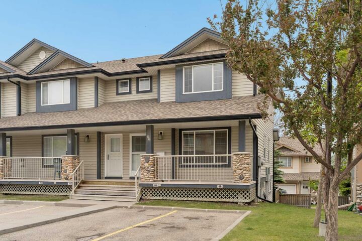 Property Photo: 66 Citadel Point NW AB T3G 5L2