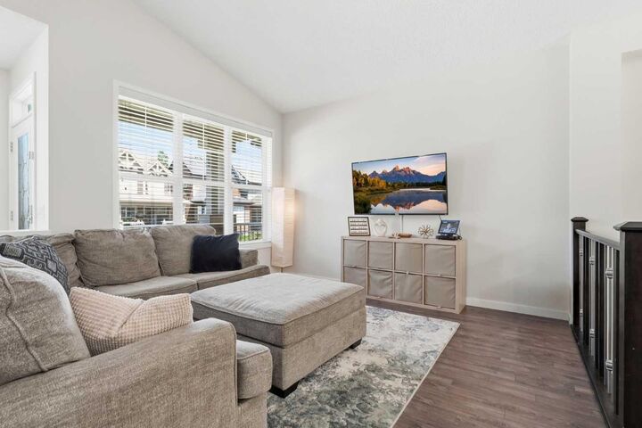 Property Photo:  43 Auburn Bay Crescent SE  AB T3M 0K4 