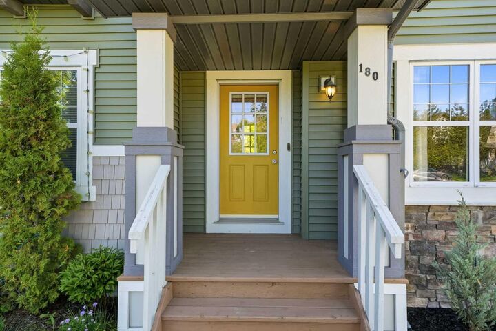 Property Photo:  180 Eversyde Boulevard SW  AB T2Y 0B3 