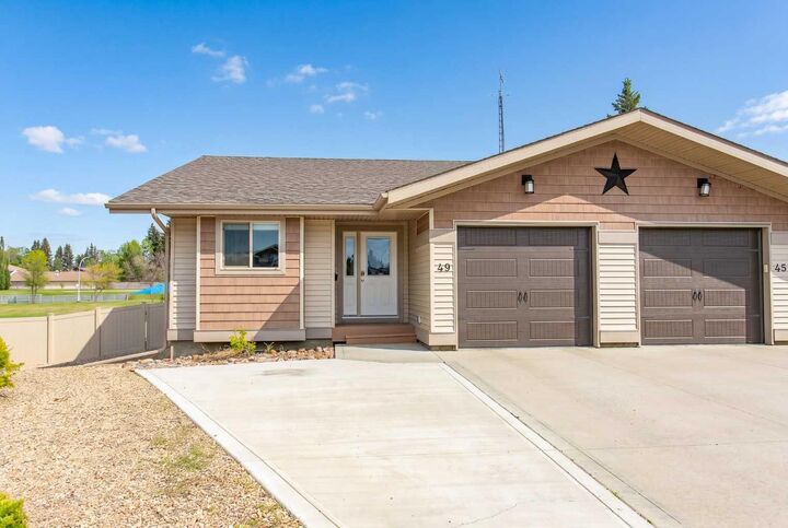 Property Photo:  49 Sheep Close  AB T4L 0J1 