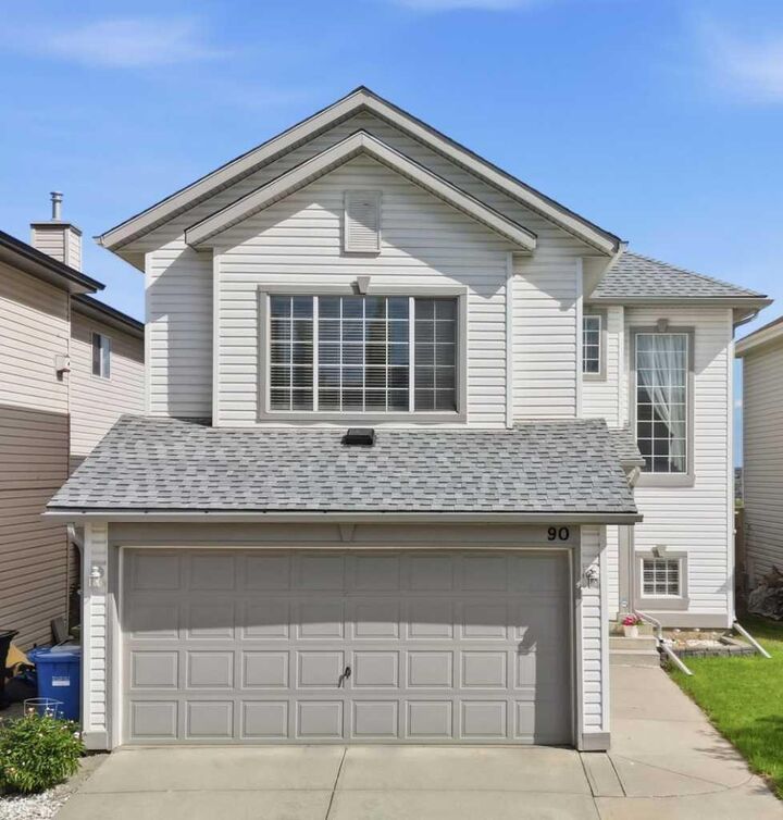 Property Photo:  90 Hidden Ranch Terrace NW  AB T3A 5Z4 