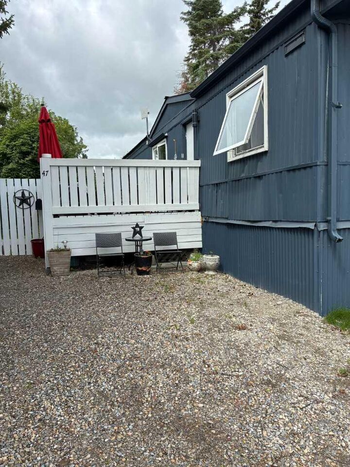 Property Photo: 1190 15 Avenue 47 AB T0M 0W0